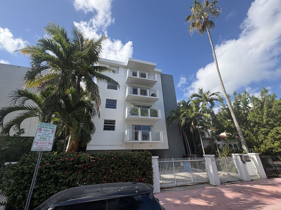 Michigan Towers  photo 2